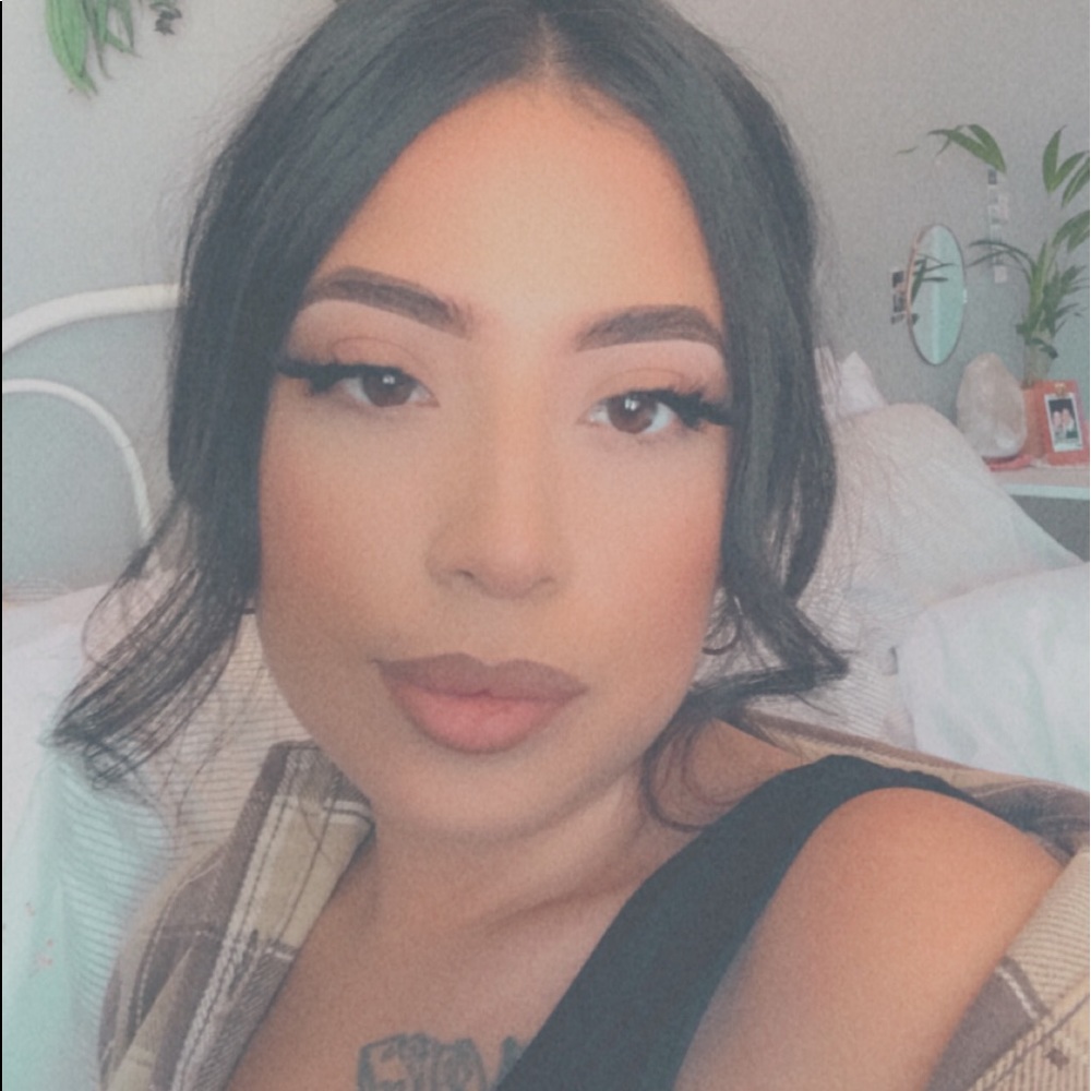 Meet your Posher, Leslie